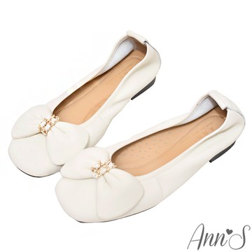 Ann’S高級絲綢羊皮真皮 澎澎蝴蝶結平底娃娃鞋1.5cm-米白
