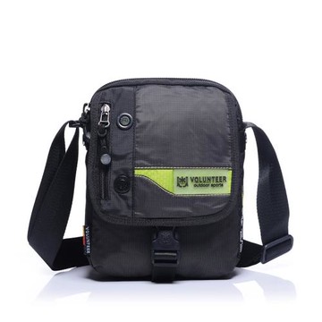 迷你單肩包男帆布豎款小挎包防水尼龍布包男士休閑小背包蹦迪包潮