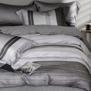 貝淇小舖 頂級涼感60支天絲涼被 雙面A版花色 (附贈專屬收納提袋x1)  195 x 150cm  74夢琦