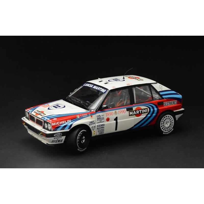 イタレリ 1/12 ランチア デルタ HF インテグラーレ 16V マルティニ ラリー Italeri LANCIA DELTA HF  INTEGRALE MARTINI プラモデル | LINEブランドカタログ