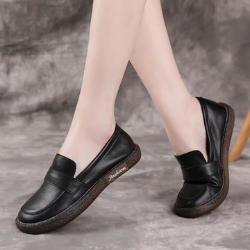 平底單鞋樂福鞋女2025新款媽媽鞋牛筋一腳蹬黑色皮鞋真皮軟底舒適