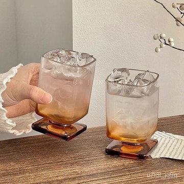 小眾杯子 高顏值水杯 設計感水杯中古美拉德玻璃杯高顔值小衆設計感家用威士忌杯鷄尾酒杯果汁杯子馬克杯