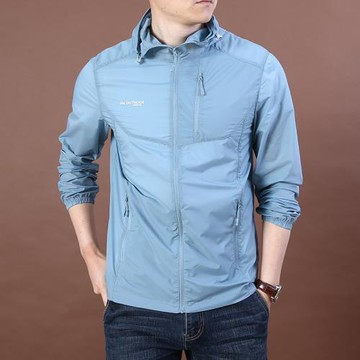 2025夏季新款防曬衣男士薄款透氣戶外休閑連帽外套男大碼皮膚衣潮