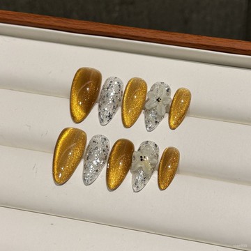 💟加一手工甲💅🏻【金燦燦】初秋金黃色高級爆閃氣質顯白秋冬新品橢圓新中式穿戴甲純手工穿戴甲 TRX0