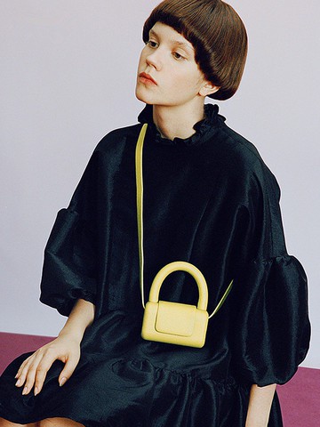 黃色 小號TOTO 秀場款大牌感迷你造型小方包 肩背手提口紅收納包