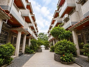 中興首府全新整理邊間庭園雙車美墅｜南投縣南投市府西路