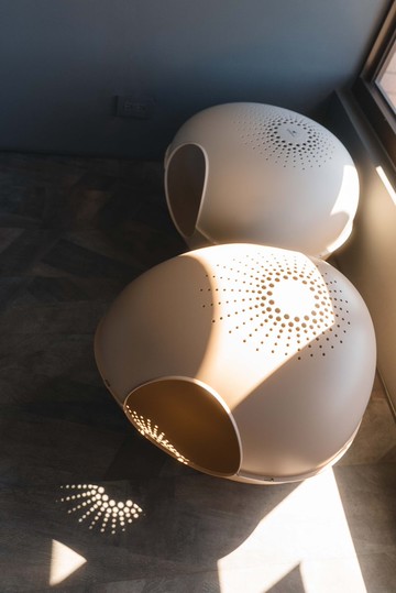 韓國設計大賞 最美的貓砂盆貓床 鵝卵石流線型光影貓窩 貓咪便盆