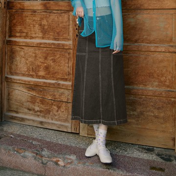 OB嚴選 棉質大口袋拼接後開衩A字牛仔裙 《CA2774》日系/大尺碼/現貨/女裝