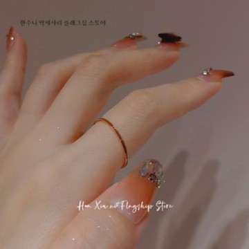 不掉色極細高級復古紅色18K素圈戒指女簡約清冷感小眾設計食指戒