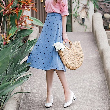 OB嚴選-滿版點點印花雪紡中長圓裙