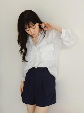 條紋V領打褶袖口袋長袖上衣