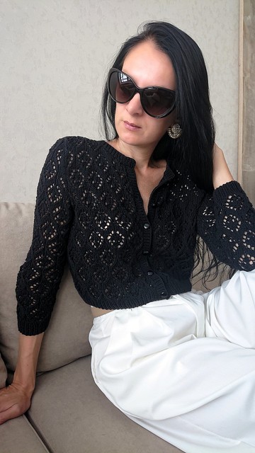 女士蕾絲針織黑色上衣 長袖露臍開衫 手工針織夾克