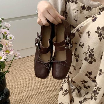 銀色淺口單鞋女2025新款法式復古方頭瑪麗珍鞋女芭蕾舞小眾設計感