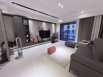 ｛余育賢｝武廟商圈〃永信朗境〃雙主臥３房３衛＋平車｜高雄市苓雅區憲政路