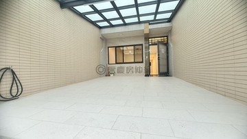 塗城商圈軟體園區大地坪全新整理四套房車庫透天｜台中市大里區三民一街