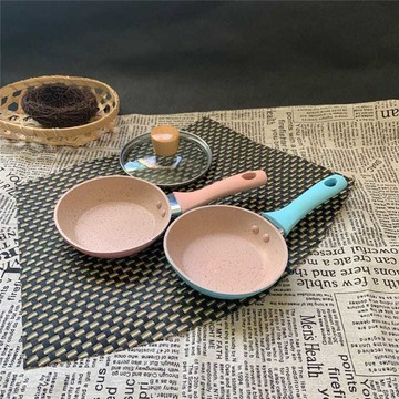 臺灣/現✨鍋具 不粘鍋 炒鍋 煎鍋 湯鍋 砂鍋韓式超可愛迷你煎蛋早餐鍋蛋餃鍋麥飯石色不沾輔食平底小煎鍋12cm