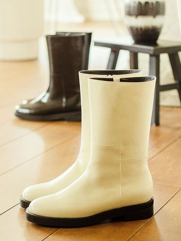 Zip Up Middle Boots