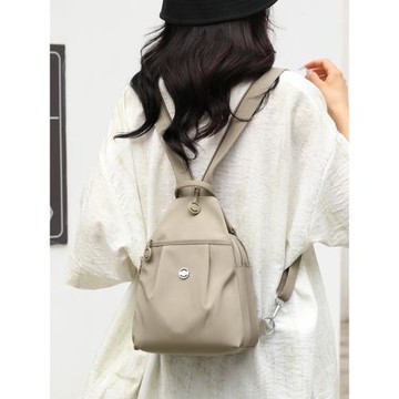 小背包女2025新款女士日常通勤兩用斜挎胸包小型多層多口袋雙肩包