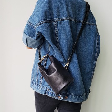 正品皮革迷你捲筒上衣水桶包 (2L) - A37S