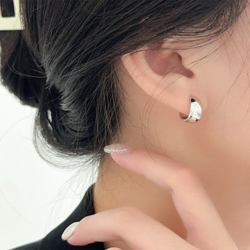 飾品 耳環 純銀耳環 女生耳環 耳飾 小香風 氣質耳環 耳釘 穿搭配件 韓系耳環 抗敏耳環 524