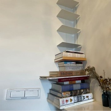 九夢北歐墻角隱形書架墻上置物架鐵藝收納轉角壁掛架雜志架書柜