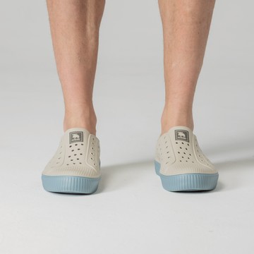 moz瑞典 駝鹿 雙色洞洞餅乾水鞋 (燕麥蘇打) 舒適厚底 防潑水 男女同款