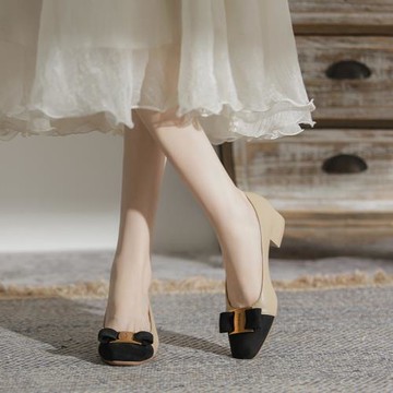 配裙子仙女單鞋晚晚風溫柔鞋2023春季粗跟軟皮方頭拼色淺口中跟鞋