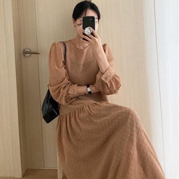 連身裙．法式純色雪紡立體波點拼接圓領長袖洋裝．白鳥麗子