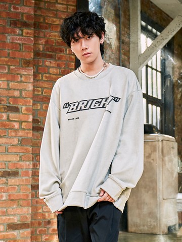 麂皮絨英文字大學T