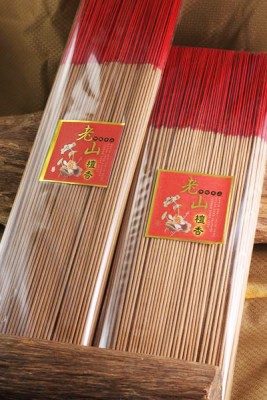 立香【和義沉香】《編號B235-1》特老山立香 手工立香 檀香立香氣味香醇 濃郁奔放尺3一斤裝$350