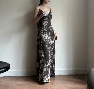 新中式復古 / 露背背心連身裙 / 扎染