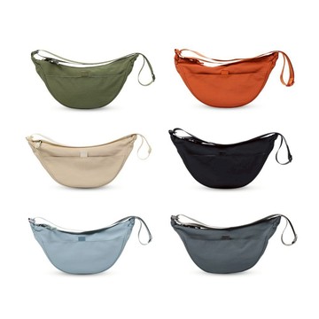 【YUNJOIN】EffoEase 半月肩背包 胸包 隨身背 肩背包 流行 可放水瓶 雨傘