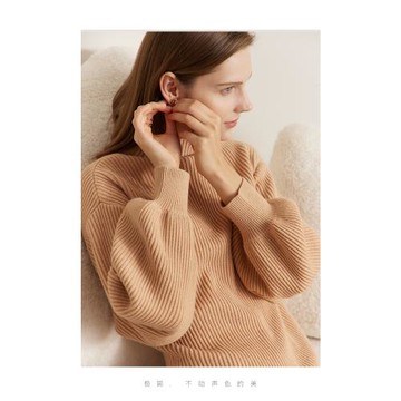 Amii冬新款時尚慵懶半高領寬松高級感超好看毛衣女燈籠袖上衣