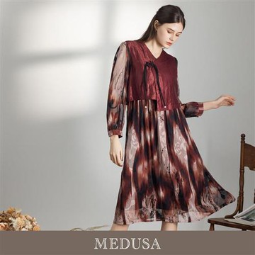 現貨【MEDUSA 曼度莎】盤釦渲染光澤透紗優雅洋裝（M-XL）｜小禮服 氣質洋裝 新中式