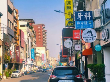 新崛江大坪數黃金店面｜高雄市苓雅區新田路