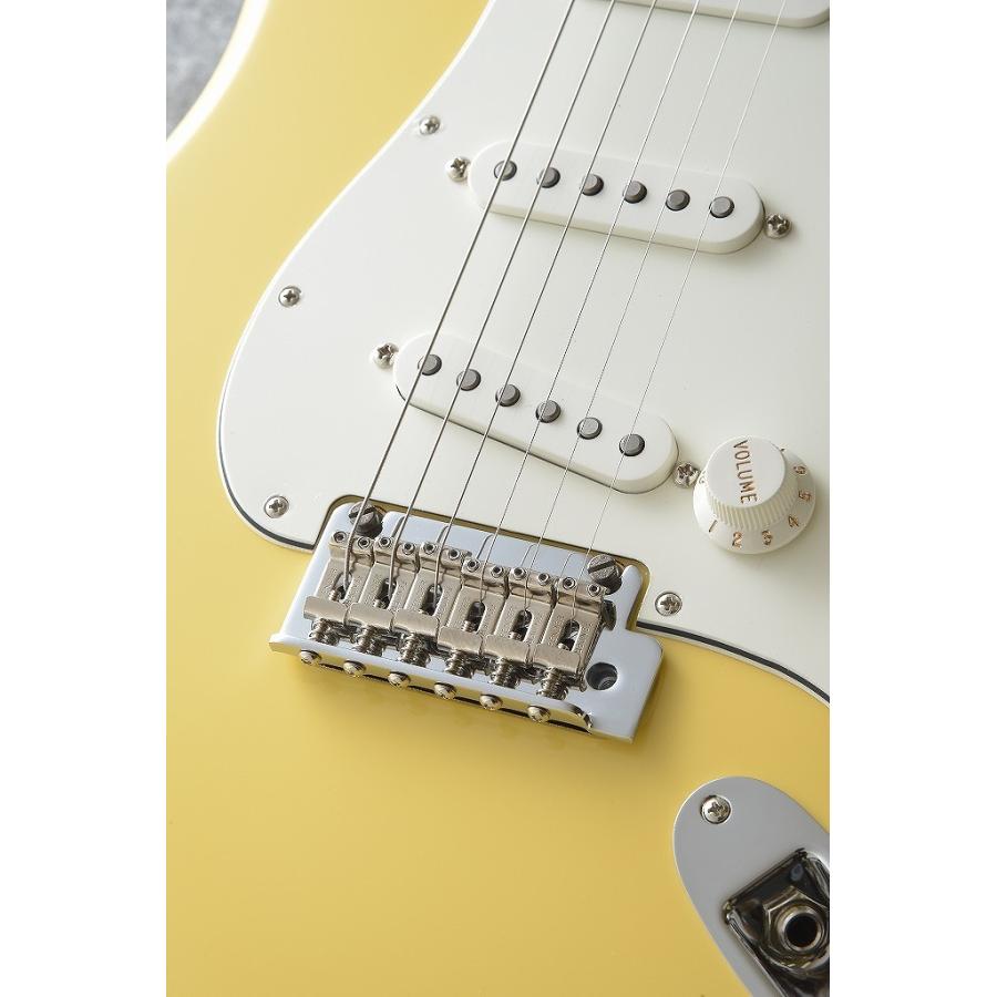 Fender Player Stratocaster, Maple Fingerboard, Buttercream 