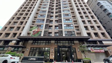 嶺東精科園區太子三房平車入門玄關戶｜台中市南屯區忠勇路