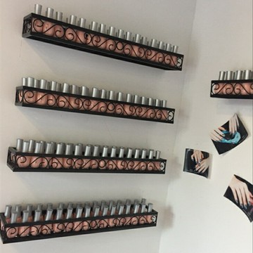 壁掛鐵藝超市貨架化妝品美甲架櫃展示架指甲油膠架子置物架 99購物節