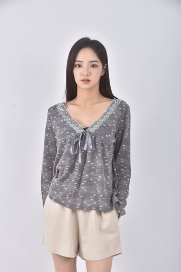 (S) 棉質V領灰色長袖上衣