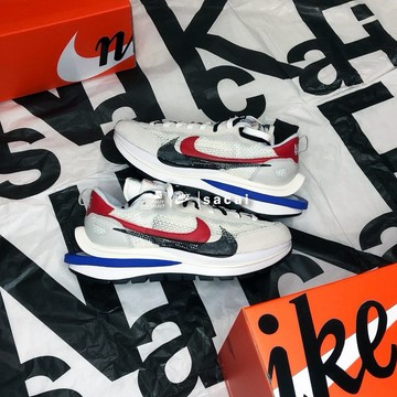 【逢甲FUZZY】Nike Vaporwaffle Sacai Royal Fuchsia 白紅藍 CV1363-100