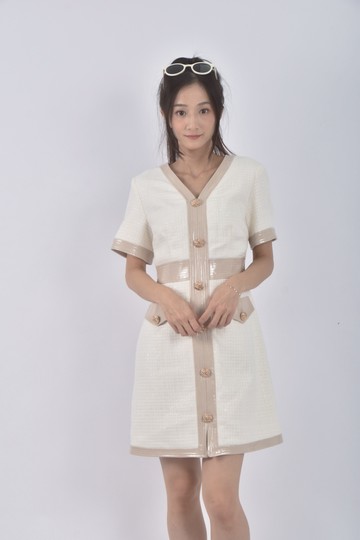 (S) gg小香風排扣拼接白色洋裝