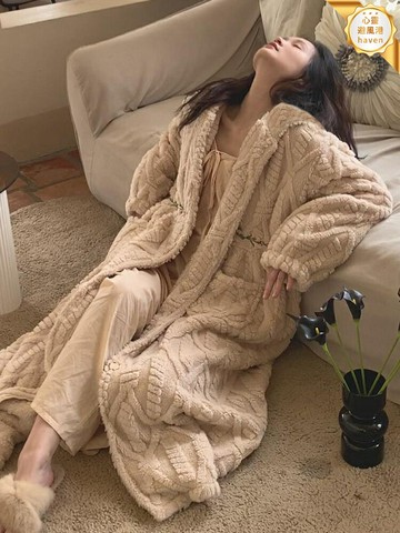 【加厚保暖】珊瑚絨睡袍 睡衣女 家居服 浴袍 睡裙 冬季睡衣 連帽加長款 刺繡設計 秋冬保暖 居家休閒