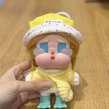 CRYBABY哭娃度假娃衣Vacation搪膠毛絨咕嚕全速起航冬日毛衣着替