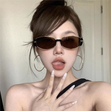 歐美貓眼太陽眼鏡女方摩登復古圓臉顯瘦辣妹抖音墨鏡高級感太陽鏡