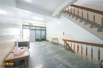 出價談近科工館｜正五樓｜正街店面｜高雄市三民區延慶街