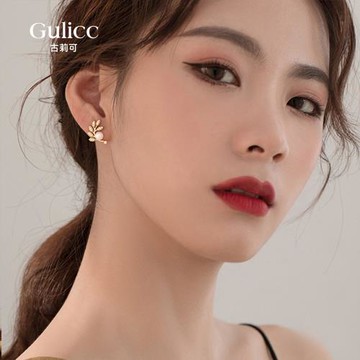 【Gulicc】古莉可 輕奢 金色樹葉 珍珠耳環(飾品 耳飾 耳釘 耳扣 耳環 耳墜 情人節 母親節 七夕 生日禮物)