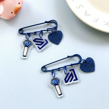 ⭐韓國代購正版預售⭐SUPER JUNIOR 應援棒亞克力胸針掛件別針飾品 週年 KPOP周邊東海【5天內發貨】