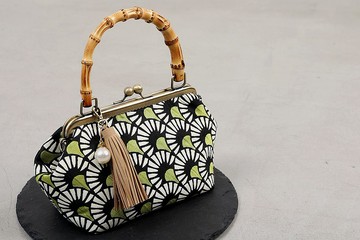 Moon River Bamboo Handle frame bag