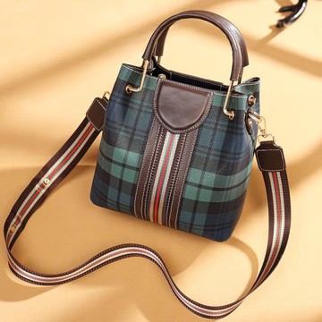 母親節禮物2025上新款女包單肩包百搭寬帶格子水桶包手提斜挎包包
