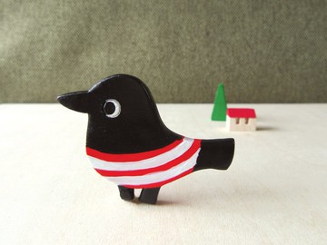 鴉Aha 胸針 (橫間褲褲)